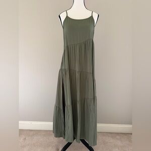 Sleeveless Olive Tiered Maxi Dress - Brand Unlabeled